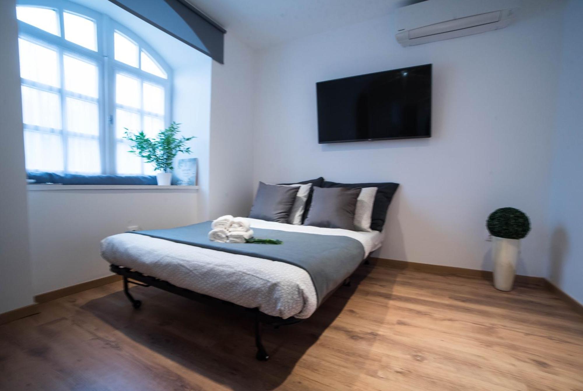 Apartmán Pintes 38 Dunaújváros Exteriér fotografie