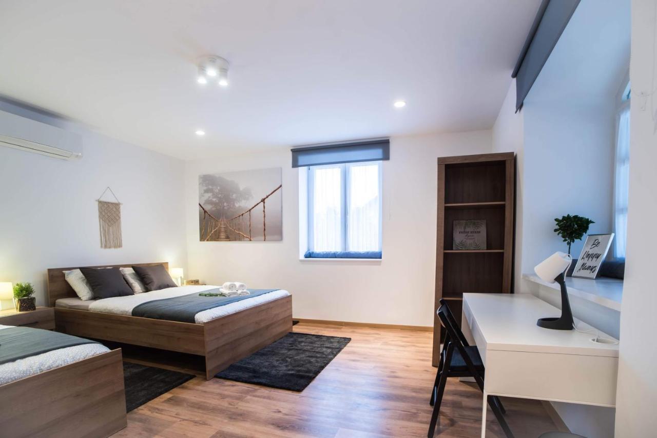 Apartmán Pintes 38 Dunaújváros Exteriér fotografie